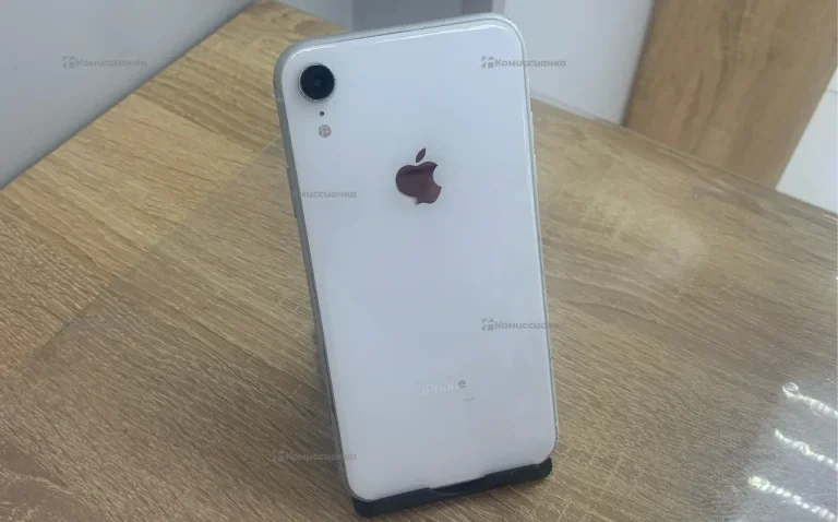 Apple iPhone XR 3/64 ГБ