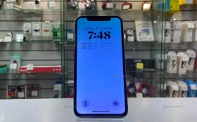 Apple iPhone X 3/64 ГБ