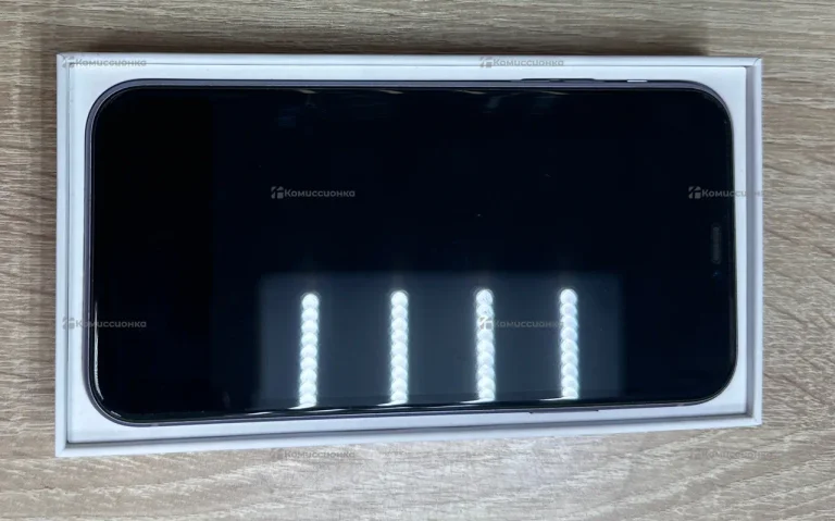 Apple iPhone 11 4/256 ГБ