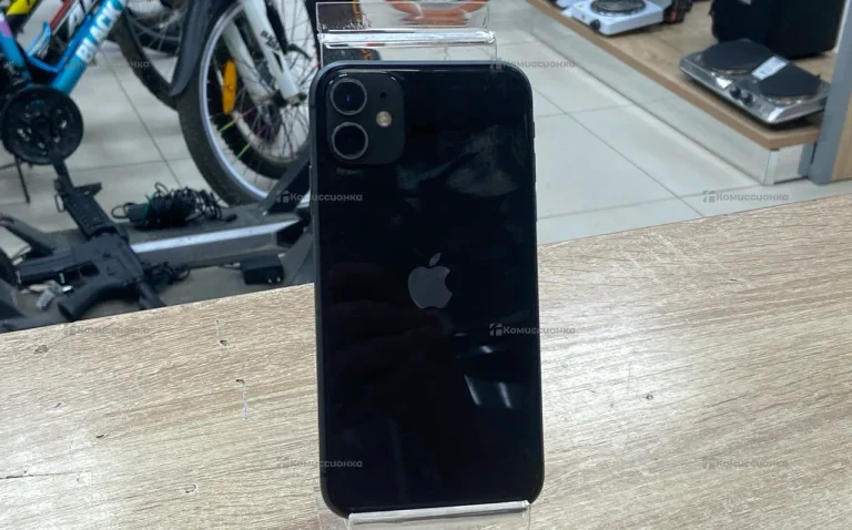 Apple iPhone 11 4/64 ГБ
