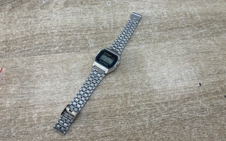 Часы  Casio