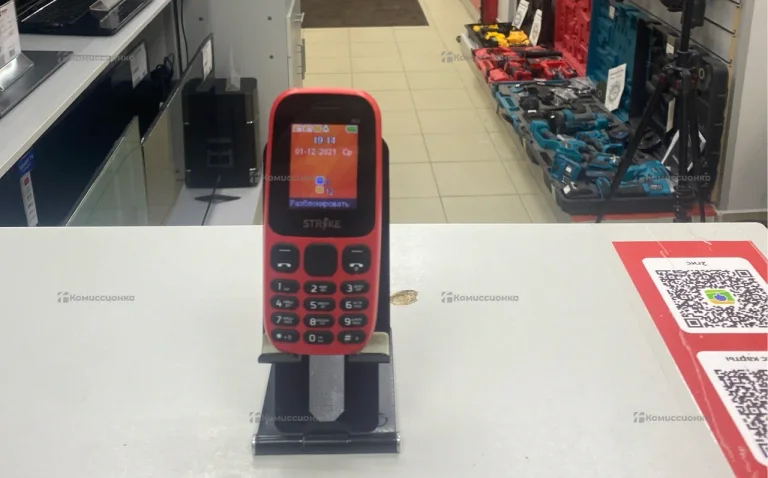 Телефон Strike A13