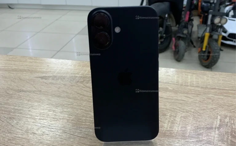Apple iPhone 16 8/128 ГБ
