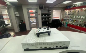 Приставка Xbox one s512 Gb