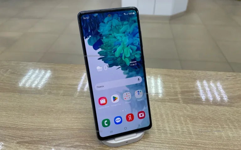 Samsung Galaxy S20 FE 6/128 ГБ