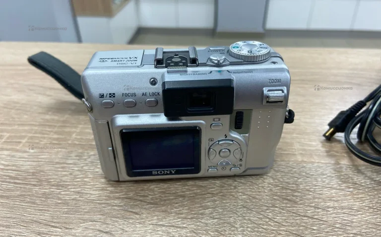Фотоаппарат  цифровой Sony Cyber-shot DSC-V1