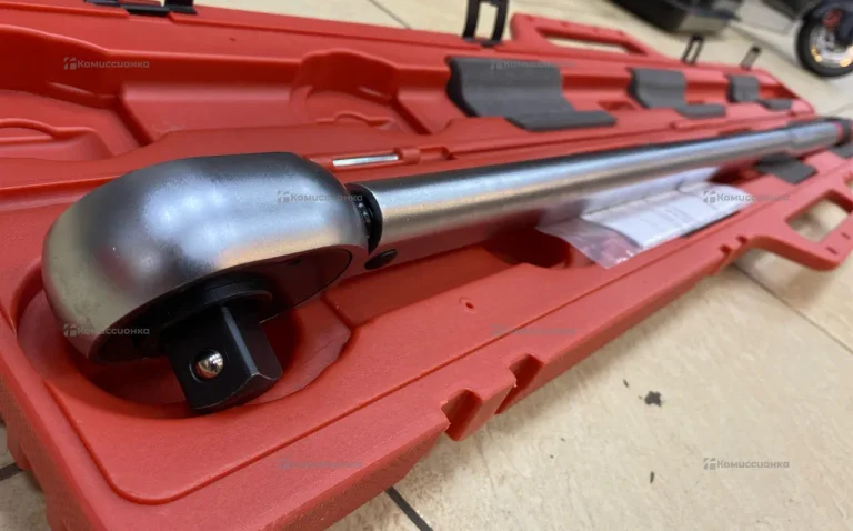 Ключ динамометрический JTC 4939