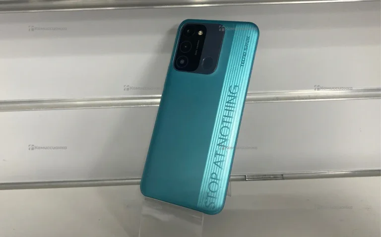 Tecno Spark 8C 4/64 ГБ
