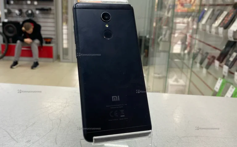 Xiaomi Redmi 5 3/32 ГБ