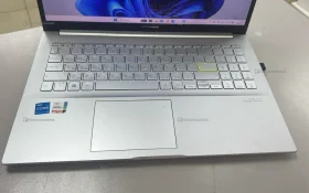 Ноутбук  ASUs VivoBook K513E