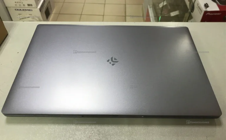 Ноутбук  Dexp Aquilon c15-icw400