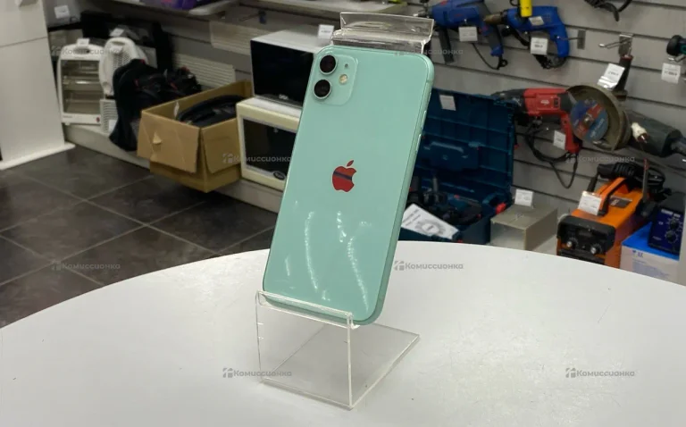 Apple iPhone 11 4/64 ГБ
