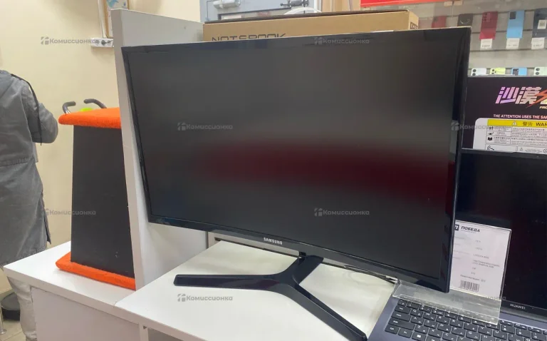 Монитор Samsung C24F396FHI
