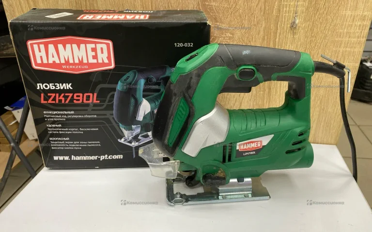 Лобзик Hammer LZK790L