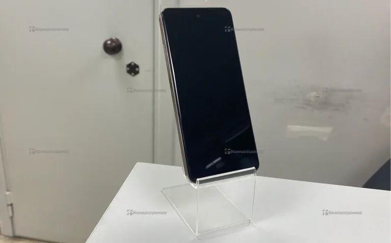 Infinix HOT 40i 8/128 ГБ