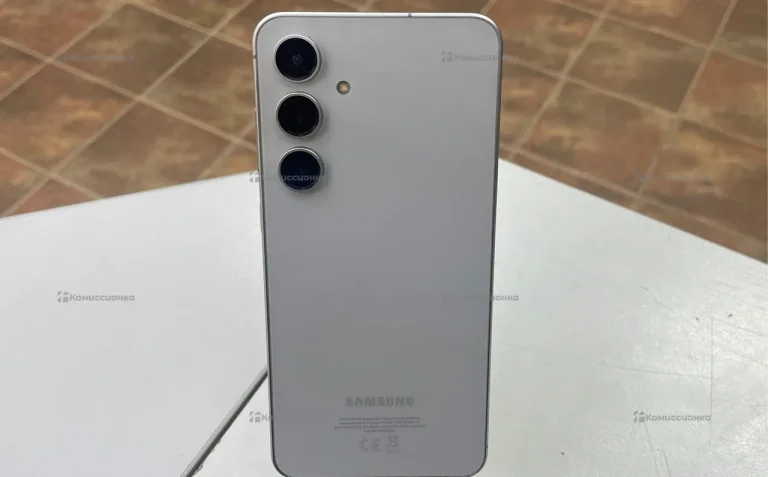 Samsung Galaxy S24 FE 8/256 ГБ