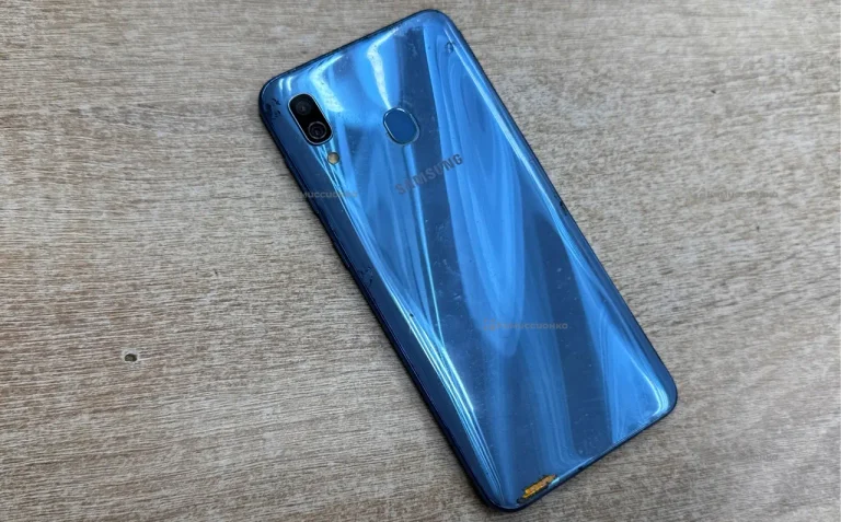 Samsung Galaxy a30