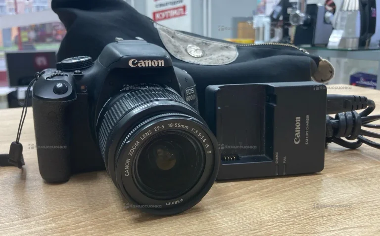 Фотоаппарат  Canon EOS 600D
