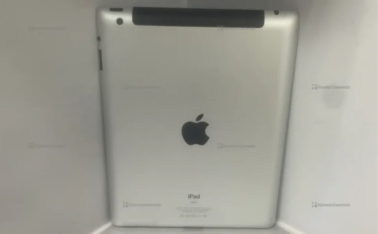 Планшет Apple iPad 3 64Gb Wi-Fi