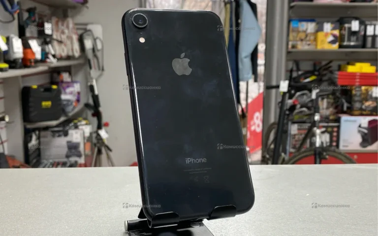 Apple iPhone XR 3/64 ГБ