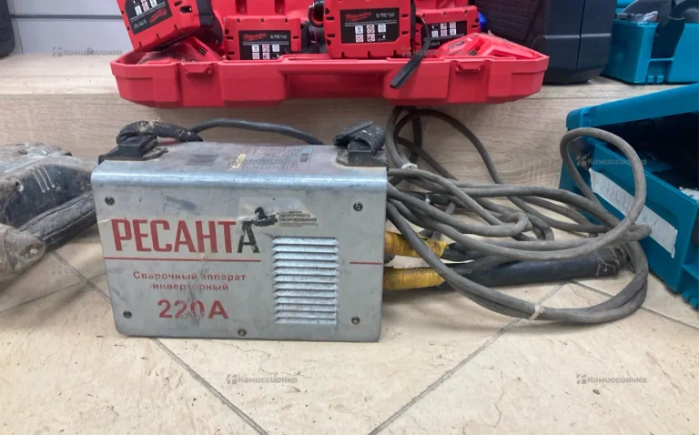Сварочный аппарат РЕСАНТА САИ-220
