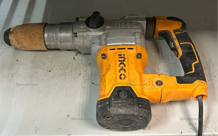 Отбойный молоток INGCO sds-max 1600