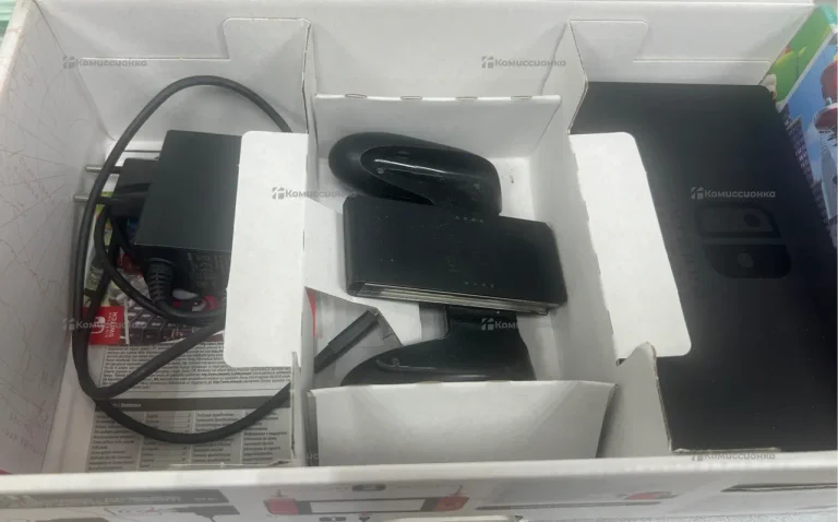 Приставка  Nintendo switch