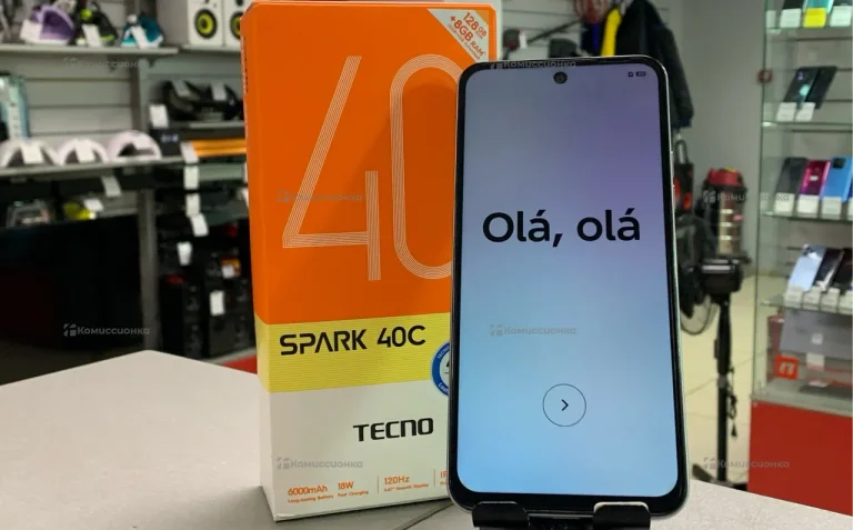 Tecno Spark 40C 4/128 ГБ