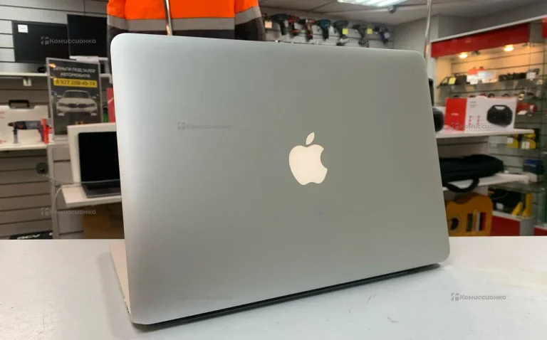 Ноутбук MacBook 13 2013