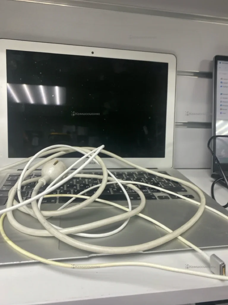 Ноутбук  MacBook 2013