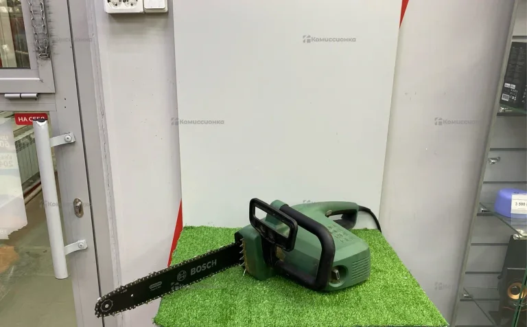 Цепеая пила 3600 HB8 101