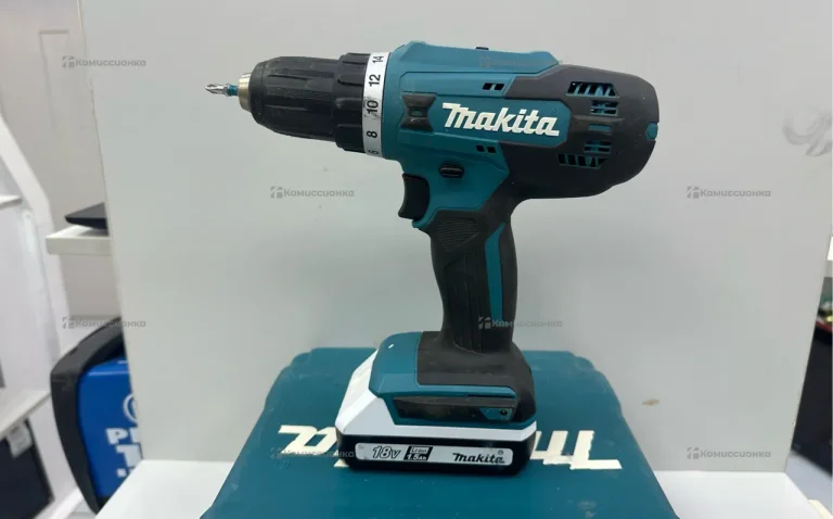 Дрель-шуруповерт Makita DF488DWYE
