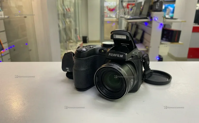 Фотоаппарат  fujifilm s1000fd