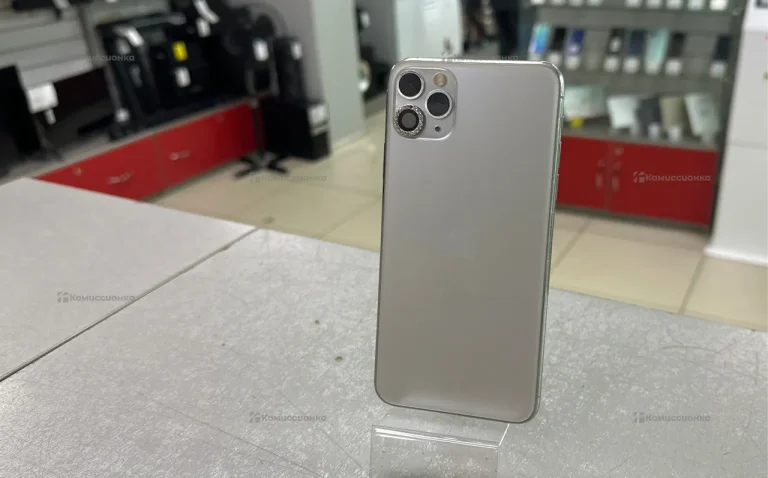 Apple iPhone 11 Pro Max 4/64 ГБ