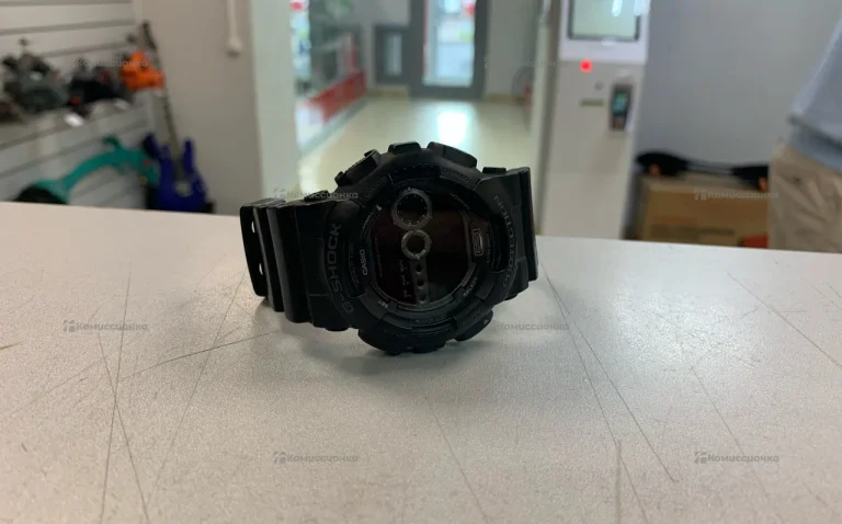 Часы  Casio G-Shok GD-100