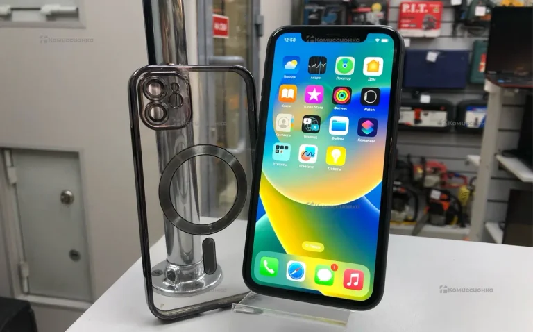 Apple iPhone 111 64