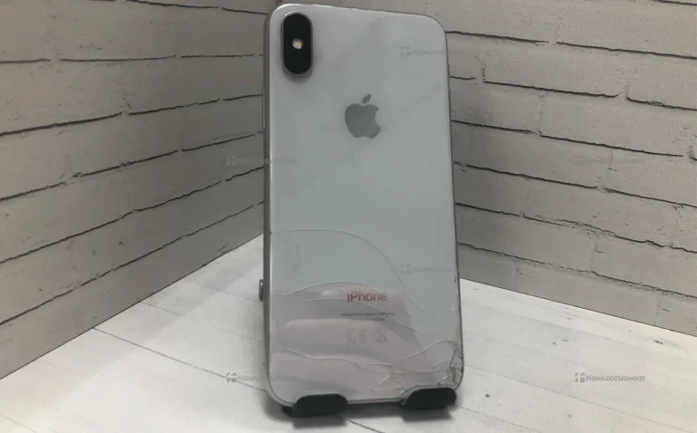 Apple iPhone X 3/64 ГБ