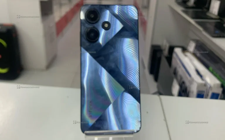 Infinix Hot 30i 4/64 ГБ