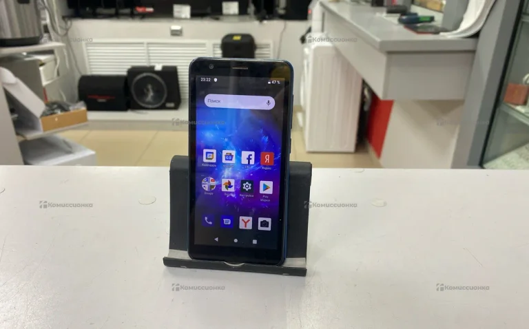 ZTE Blade L8 1/32 ГБ