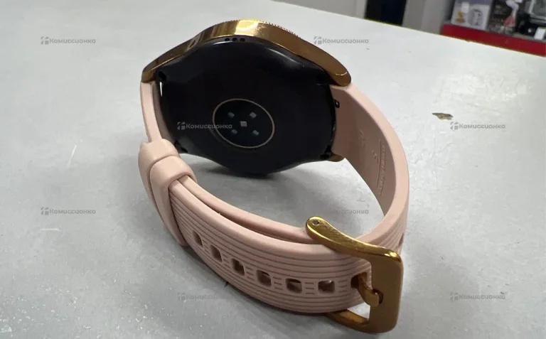 Часы  Samsung Galaxy watch r810