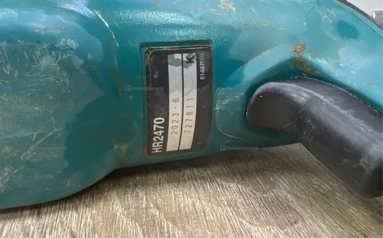 Перфоратор makita HR2470