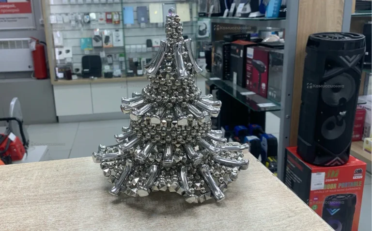 Елка с подсветкой