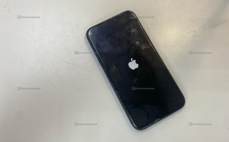 Apple iPhone 11 4/64 ГБ