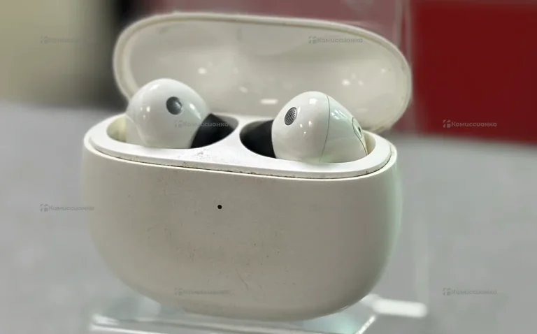 Наушники  белые