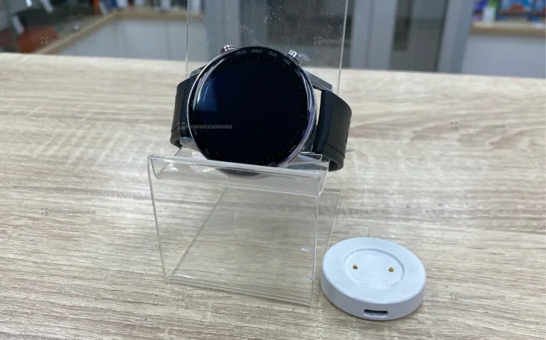 Часы  Honor MagicWatch