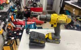 Дрель-шуруповерт dewalt DCD771C2