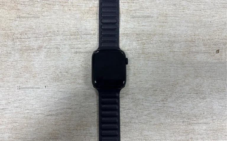 Часы Apple Watch SE gen 2 44mm