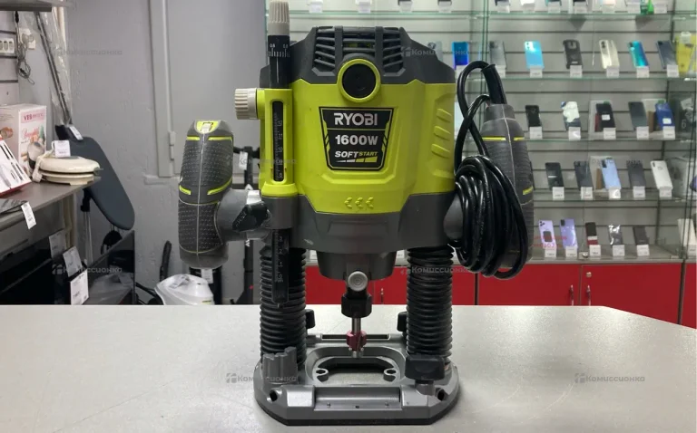 Фрезер Ryobi RRT1600