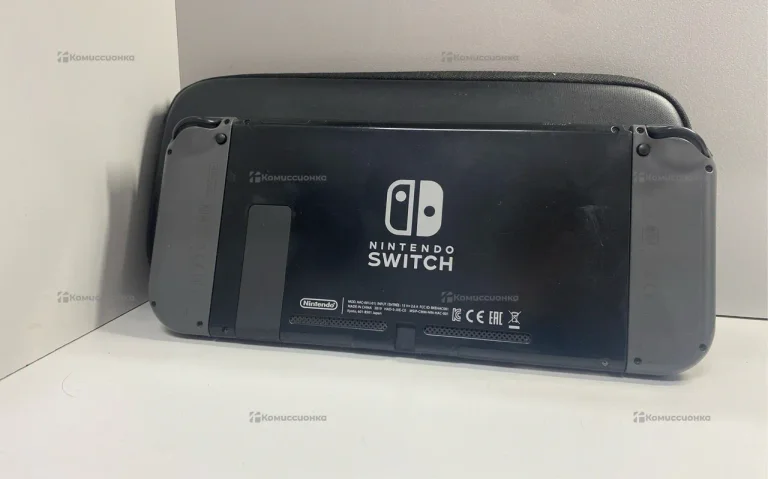 Приставка Nintendo switch 64Gb.