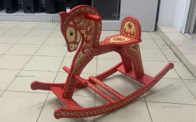 Лошадь-качалка мизинская роспись